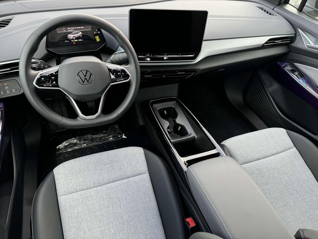 2025 Volkswagen ID.4 Pro photo