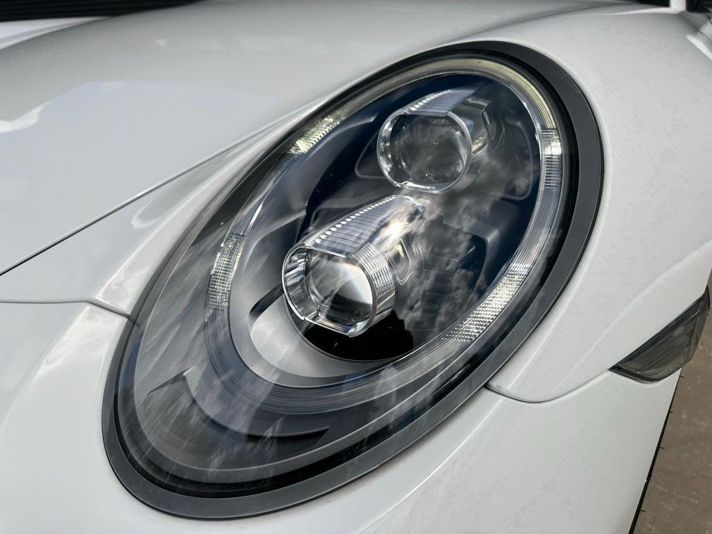 Thumbnail: 2014 Porsche 911 - 13