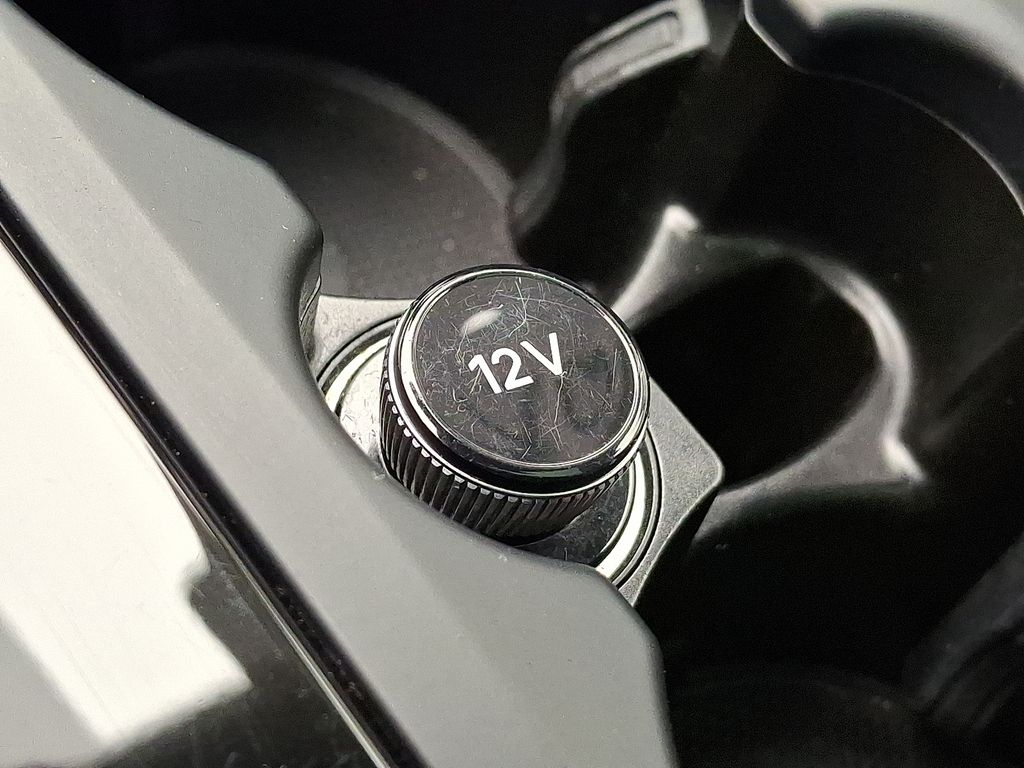 Thumbnail: 2023 Audi Q7 - 25