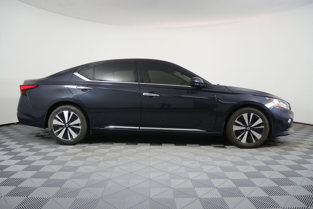 Thumbnail: 2021 Nissan Altima - 2