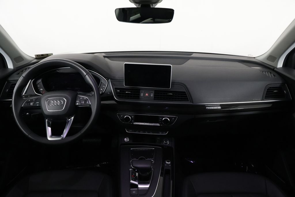 Thumbnail: 2020 Audi Q5 - 8