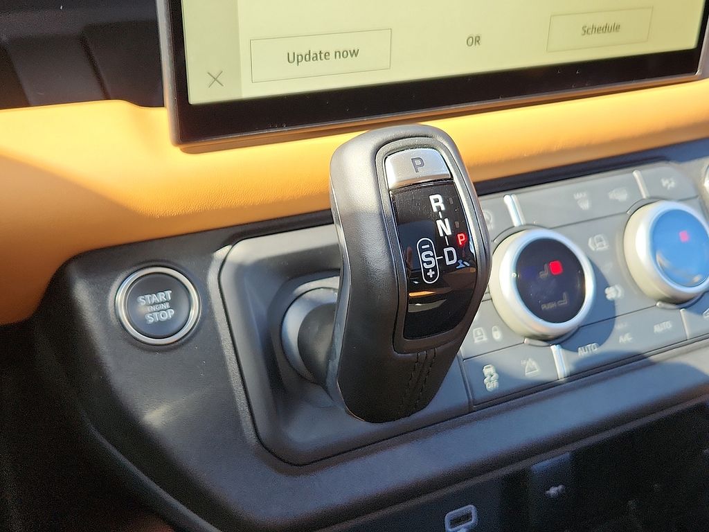 Thumbnail: 2024 Land Rover Defender - 16