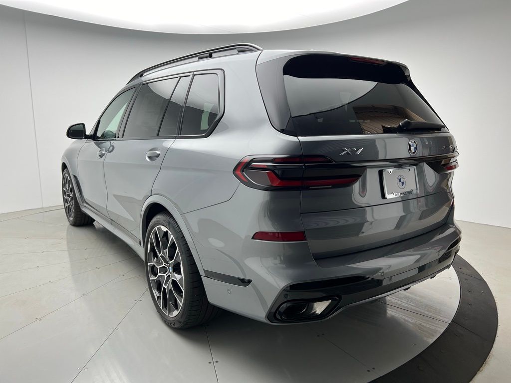 2025 BMW X7 xDrive40i 4