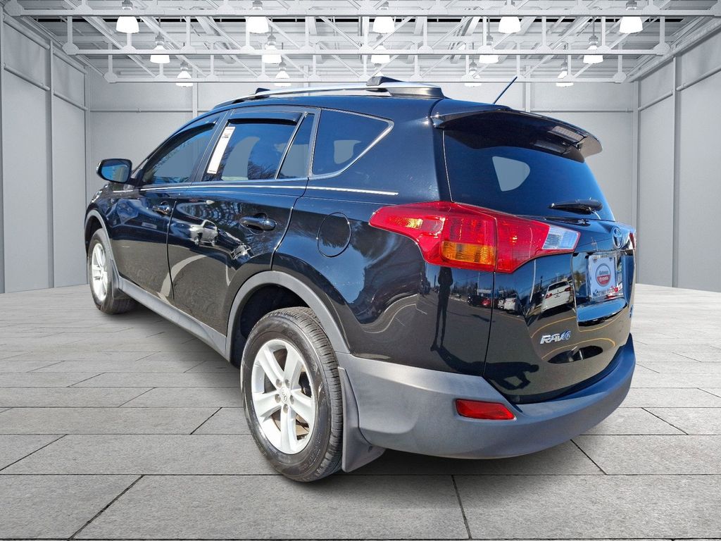 2014 Toyota RAV4 XLE 6