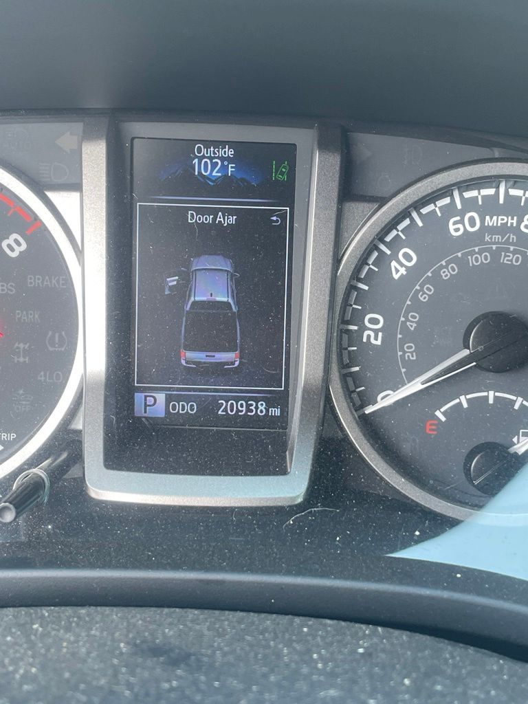 White 2022 Toyota Tacoma Pickup Truck 4X2 6-Speed Automatic