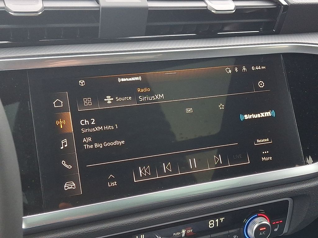 Thumbnail: 2025 Audi Q3 - 14