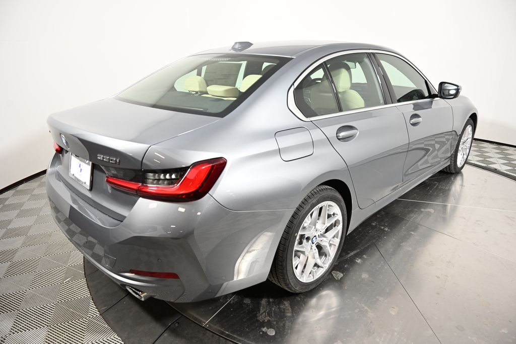 Thumbnail: 2025 BMW 3 Series - 5