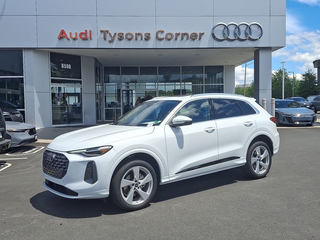 2025 Audi Q5 Premium -
                Vienna, VA