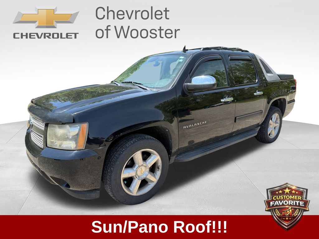 Black 2011 Chevrolet Avalanche LT 4WD Pickup Truck Four-Wheel Drive 6-Speed Automatic