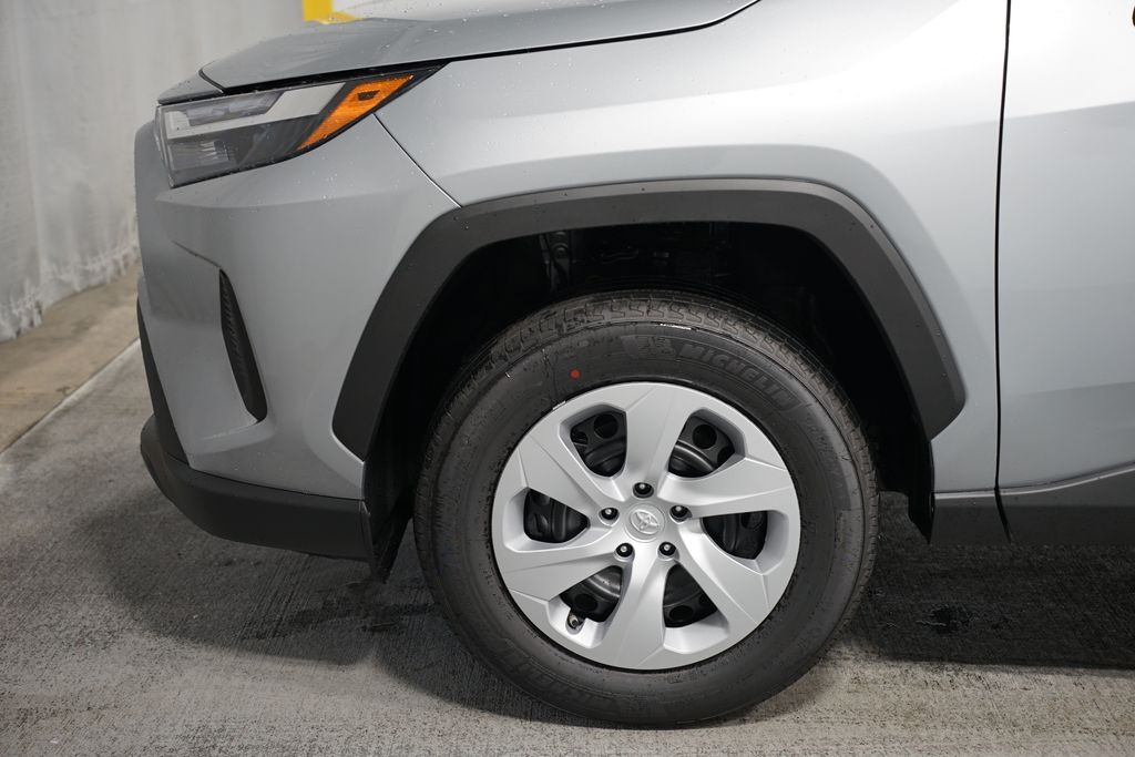 Thumbnail: 2025 Toyota RAV4 - 5