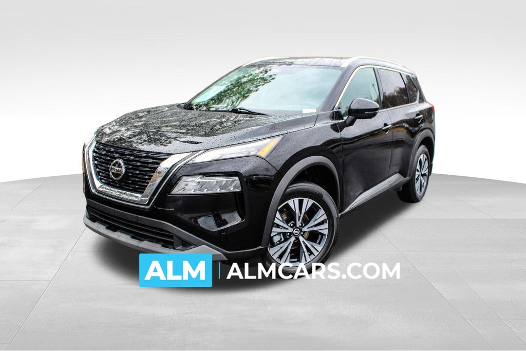 2021 Nissan Rogue SV's photo