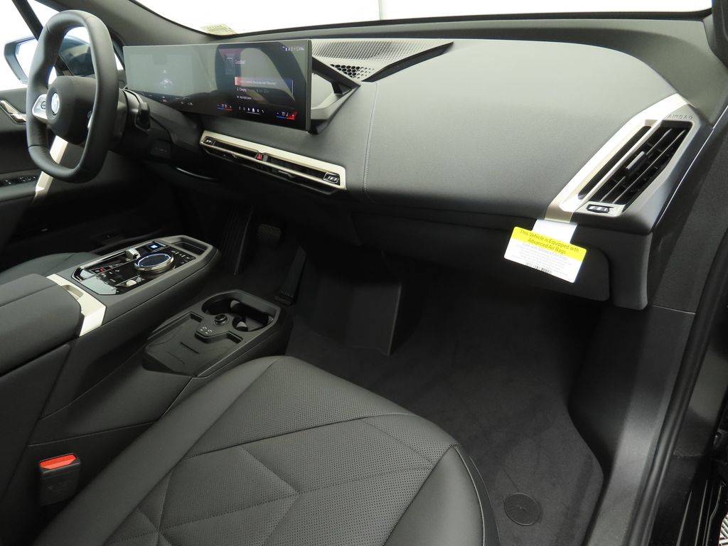 Thumbnail: 2026 BMW iX - 17