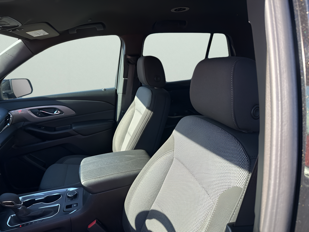 Used Car 2023 Chevrolet Traverse  Lt For Sale Under $35,000 In Austin, Texas