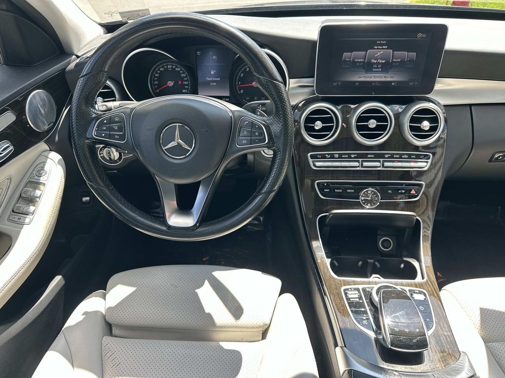 Thumbnail: 2016 Mercedes-Benz C-Class - 20
