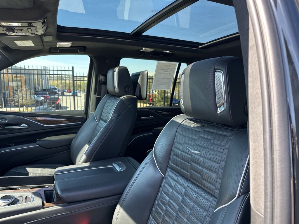 Used Car 2023 Cadillac Escalade  Sport Platinum For Sale Under $80,000 In Austin, Texas