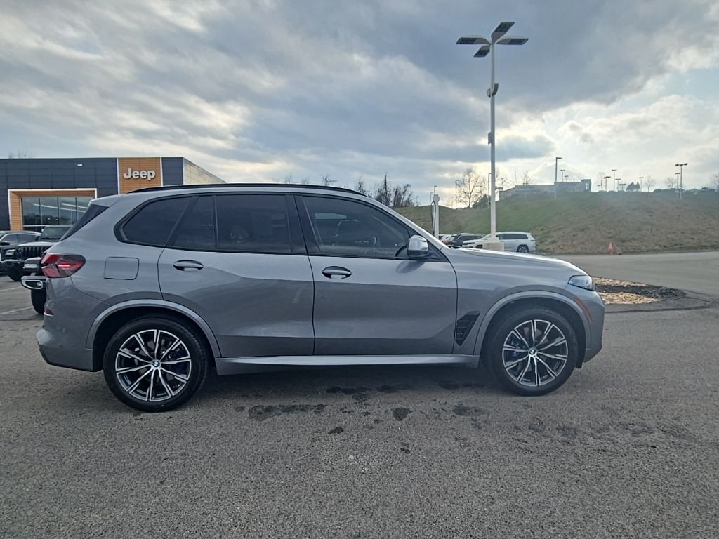 2024 BMW X5 xDrive40i AWD