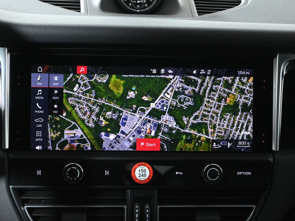 Thumbnail: 2024 Porsche Macan - 23