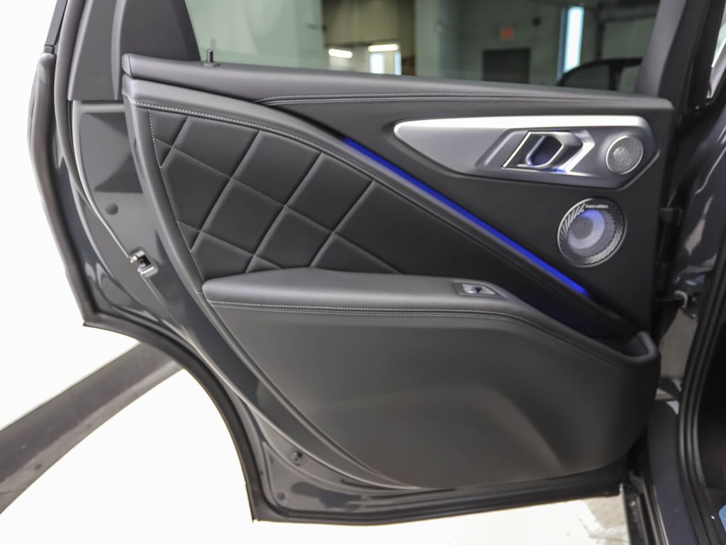 Thumbnail: 2026 BMW XM - 20