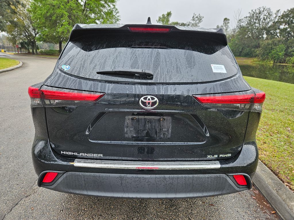 2020 Toyota Highlander XLE 4