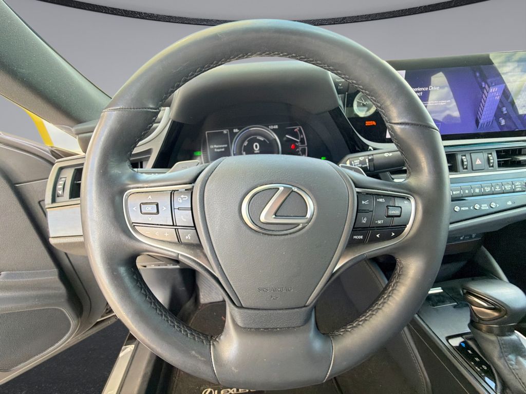 Thumbnail: 2024 Lexus ES - 21