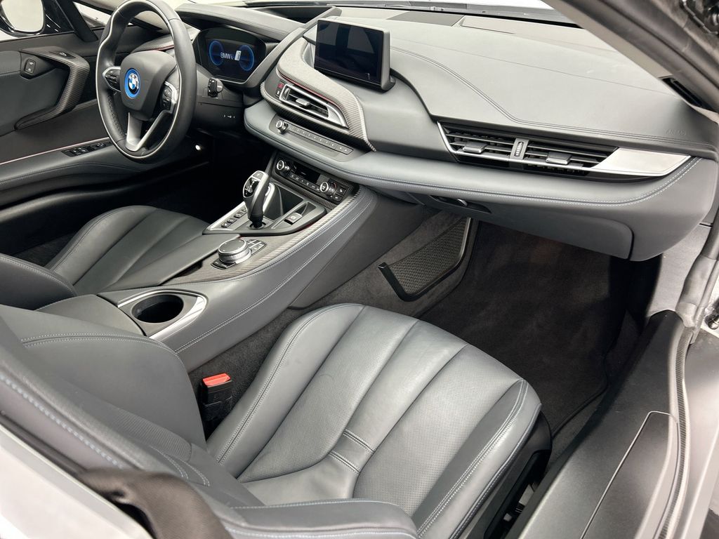 Thumbnail: 2020 BMW  - 16