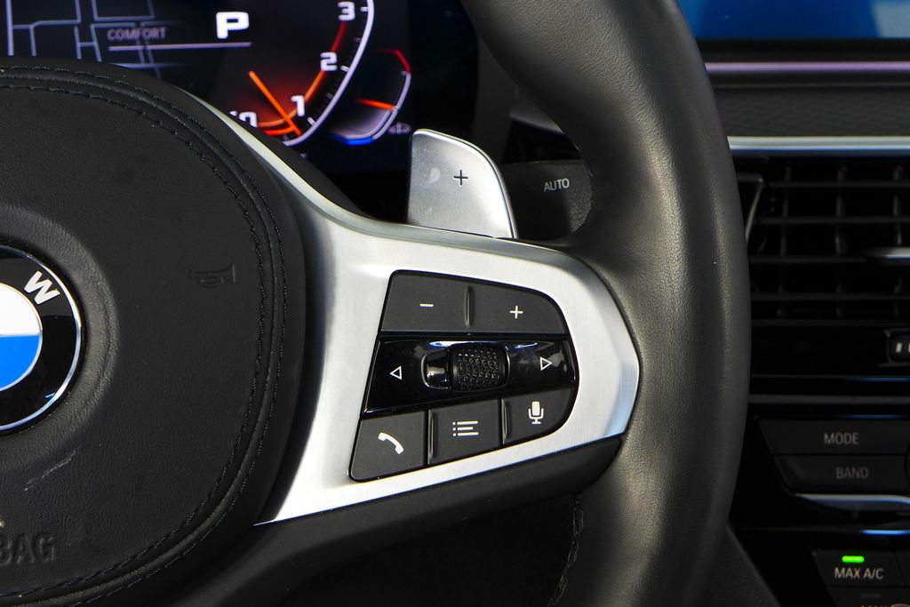 Thumbnail: 2023 BMW 5 Series - 29