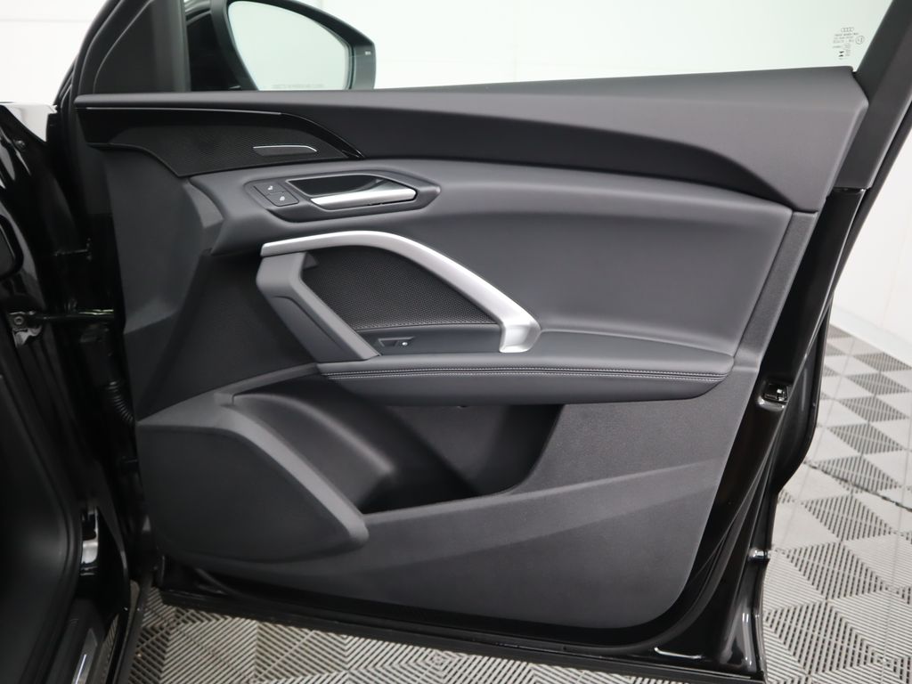 2025 Audi Q5  27