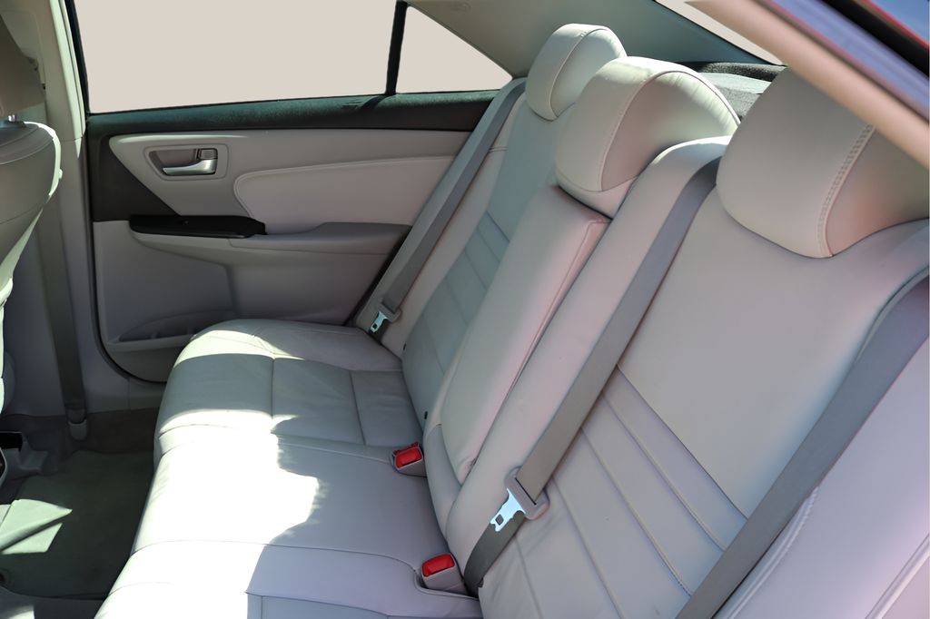 Used Car 2017 Toyota Camry Hybrid  Xle For Sale Under $20,000 In Austin, Texas