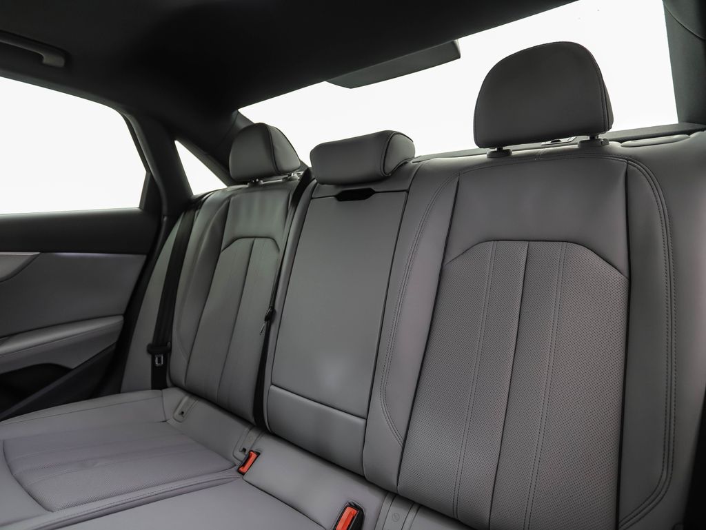 Thumbnail: 2022 Audi A4 - 22