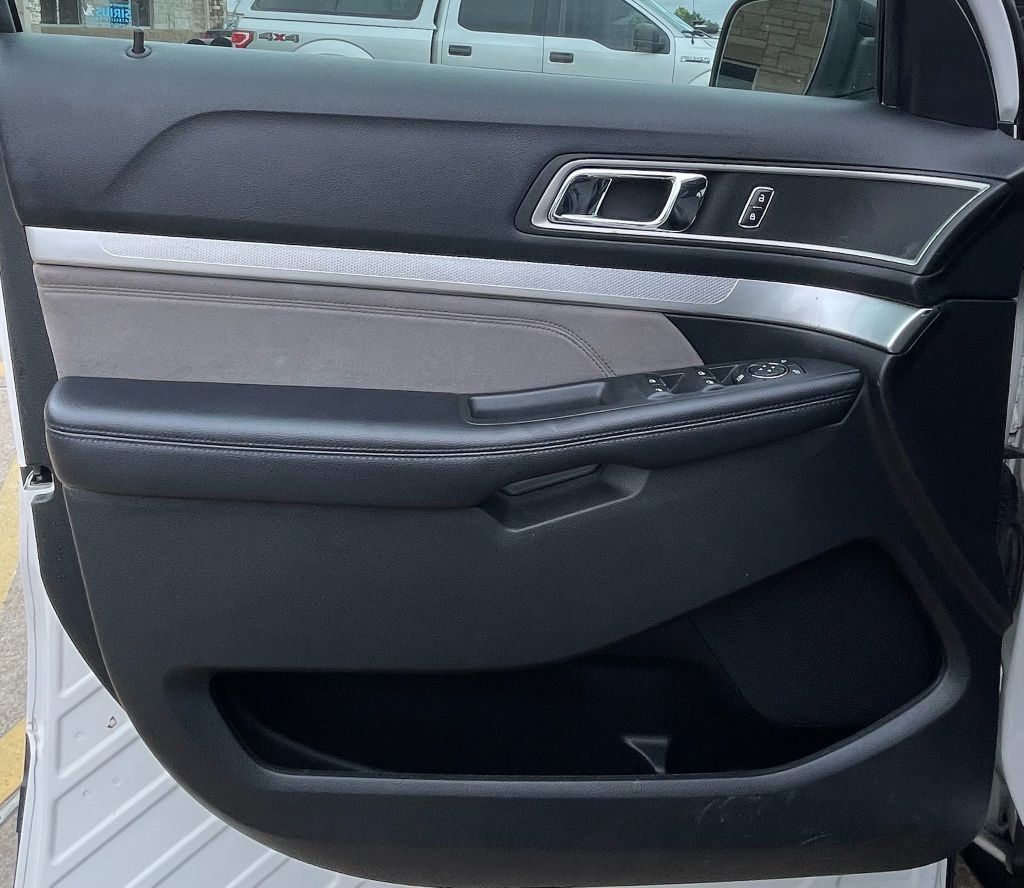 2017 Ford Explorer XLT White at Cook Ford