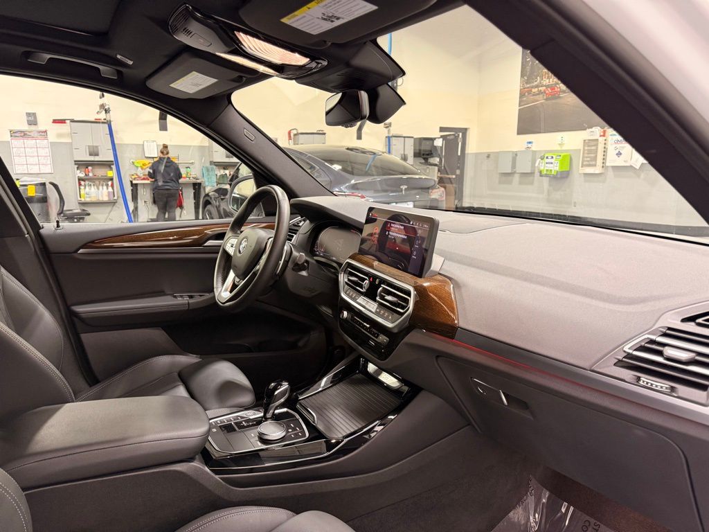 Thumbnail: 2024 BMW X3 - 29