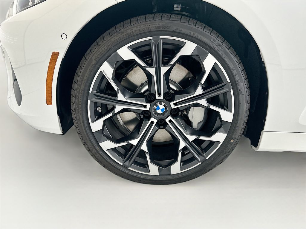 Thumbnail: 2027 BMW 4 Series - 26