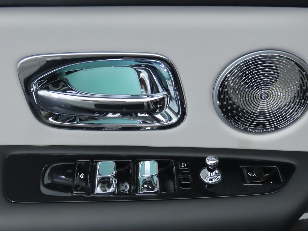 Thumbnail: 2023 Rolls-Royce Cullinan - 23