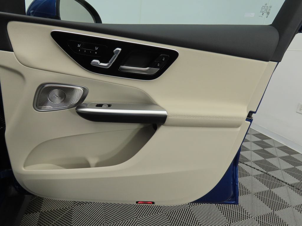 Thumbnail: 2026 Mercedes-Benz GLC - 25