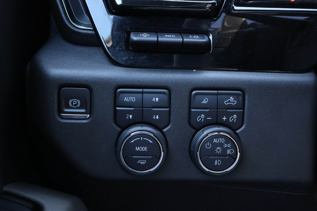 2022 Chevrolet Silverado 1500 ZR2 30