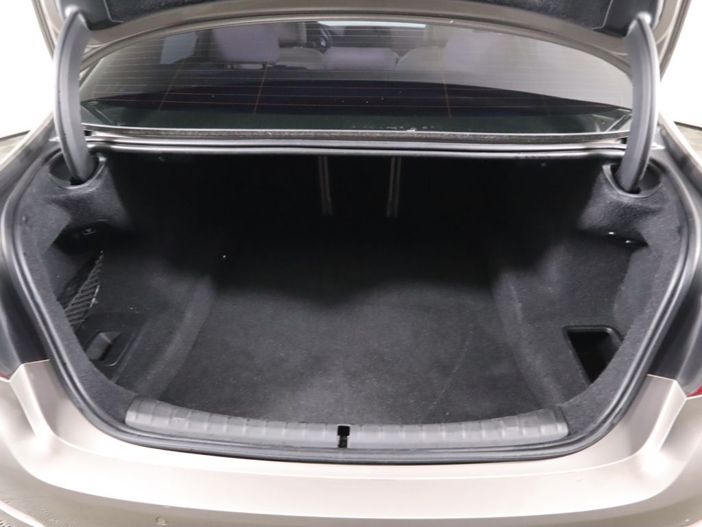 Thumbnail: 2017 BMW 5 Series - 29