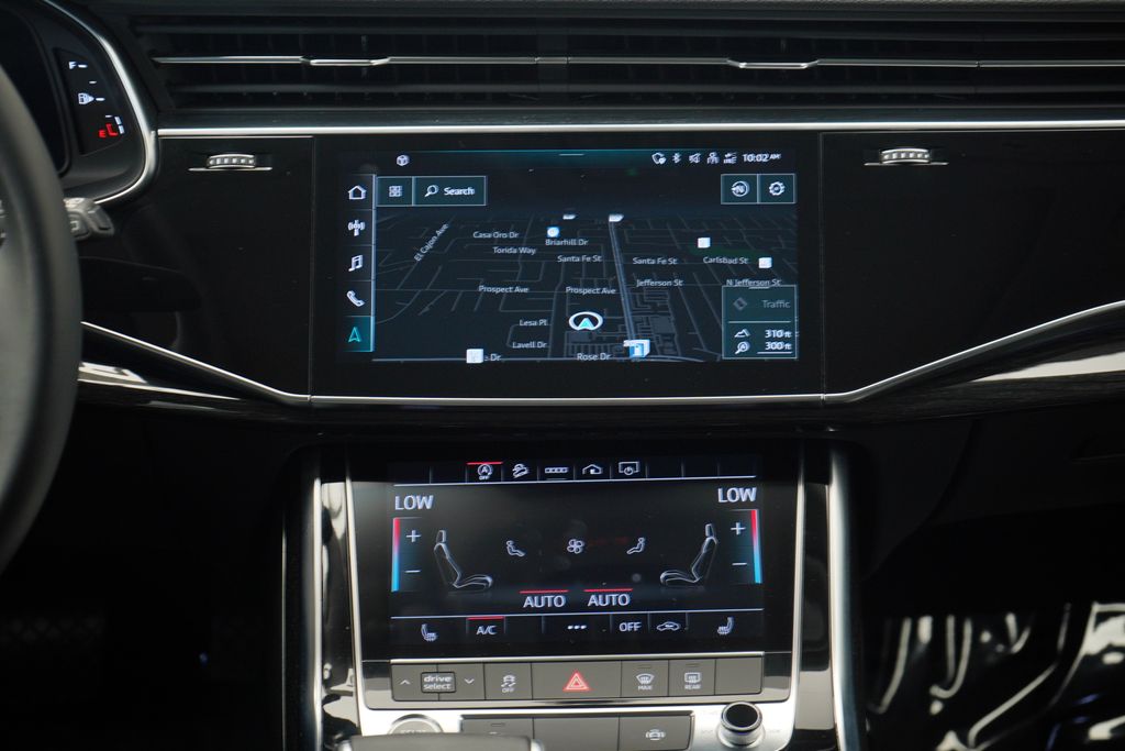 Thumbnail: 2022 Audi Q7 - 10