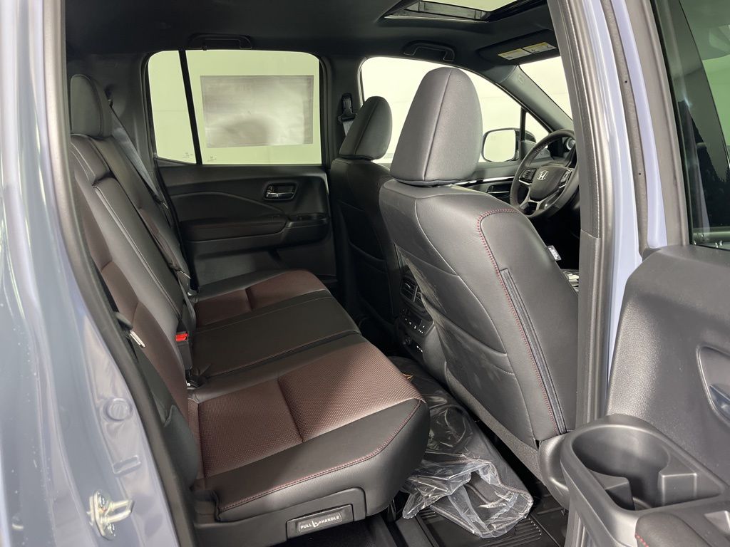 2025 Honda Ridgeline Black Edition 12