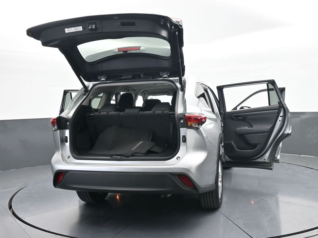 Used 2023 Silver Toyota LE image 69