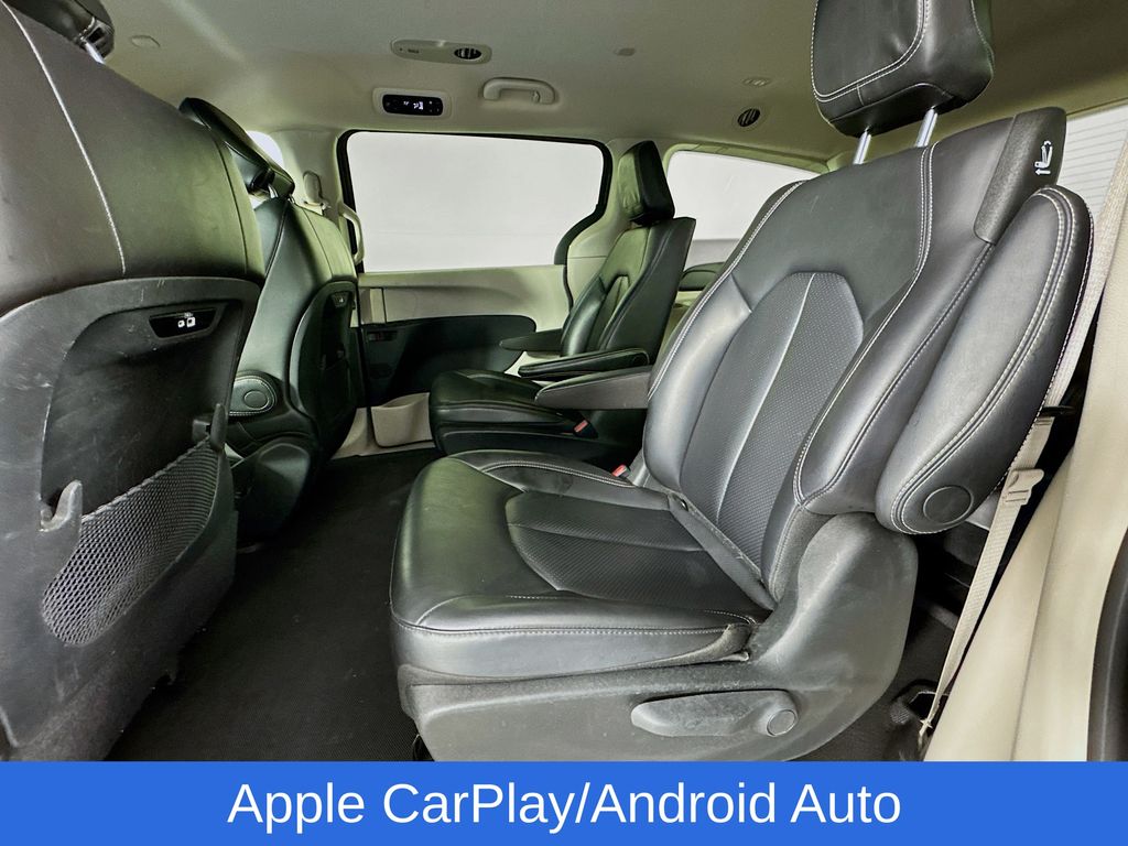 Used Car 2023 Chrysler Pacifica Hybrid  Touring L For Sale Under $25,000 In Austin, Texas