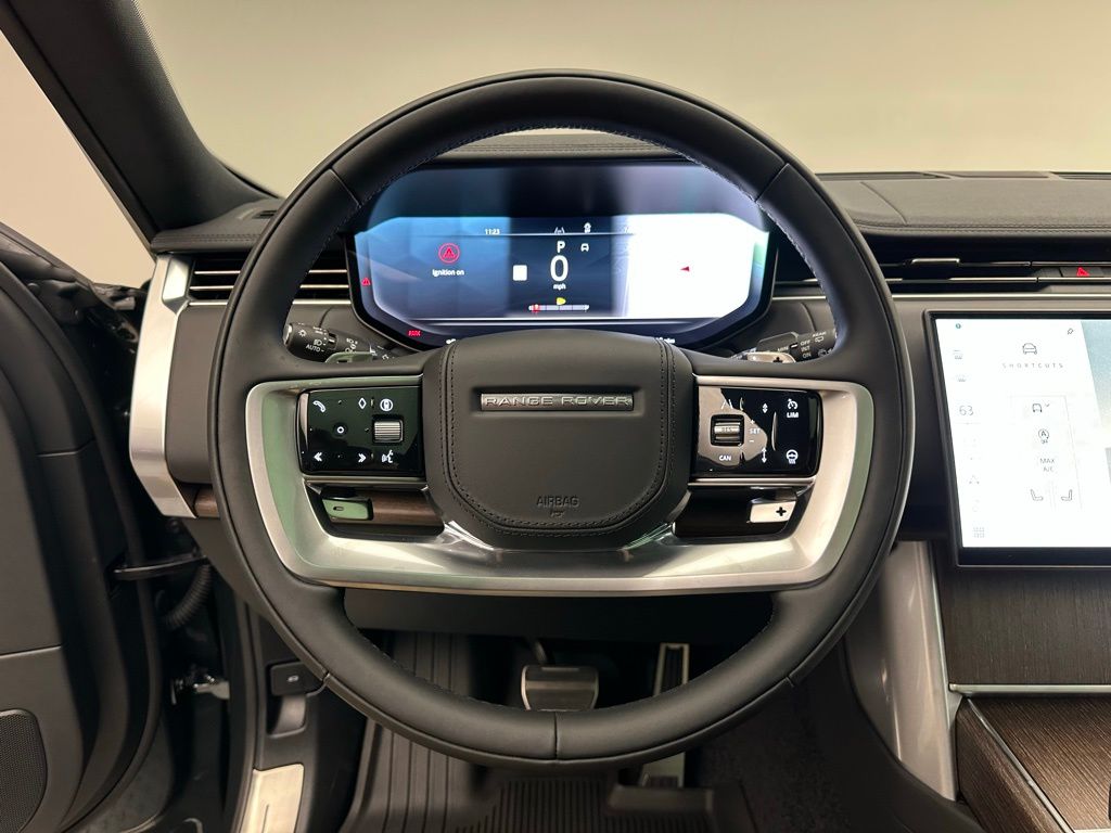 Thumbnail: 2025 Land Rover Range Rover - 14