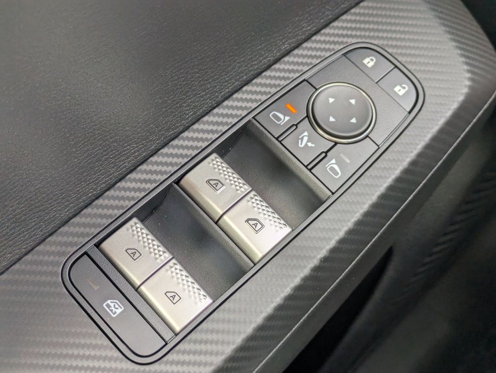2025 Mitsubishi Outlander Plug-in Hybrid Platinum Edition - Photo 25