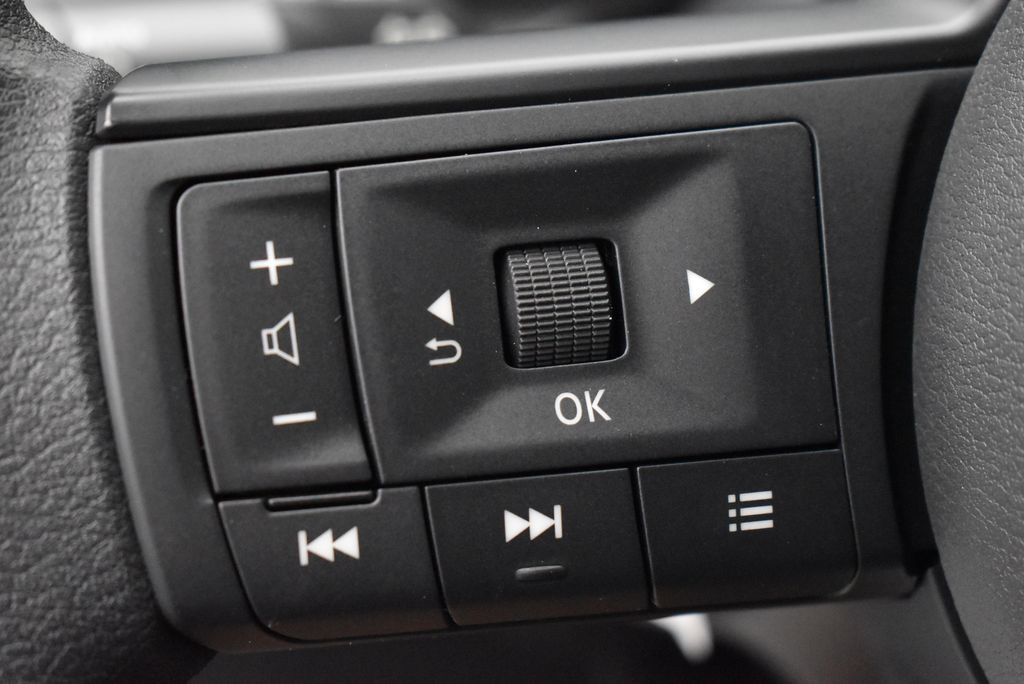 Thumbnail: 2026 Nissan Kicks - 17