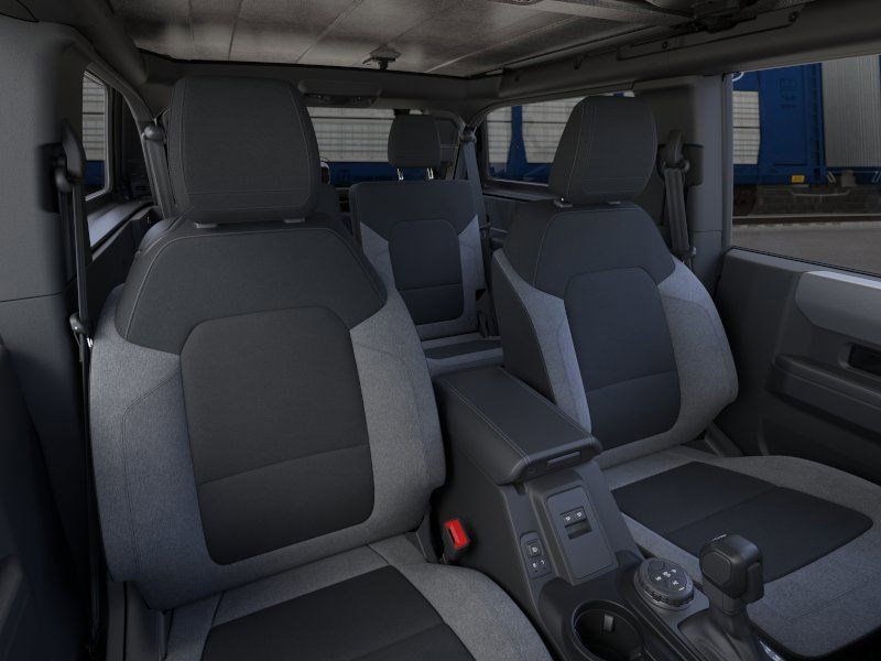 2025 Ford Bronco photo