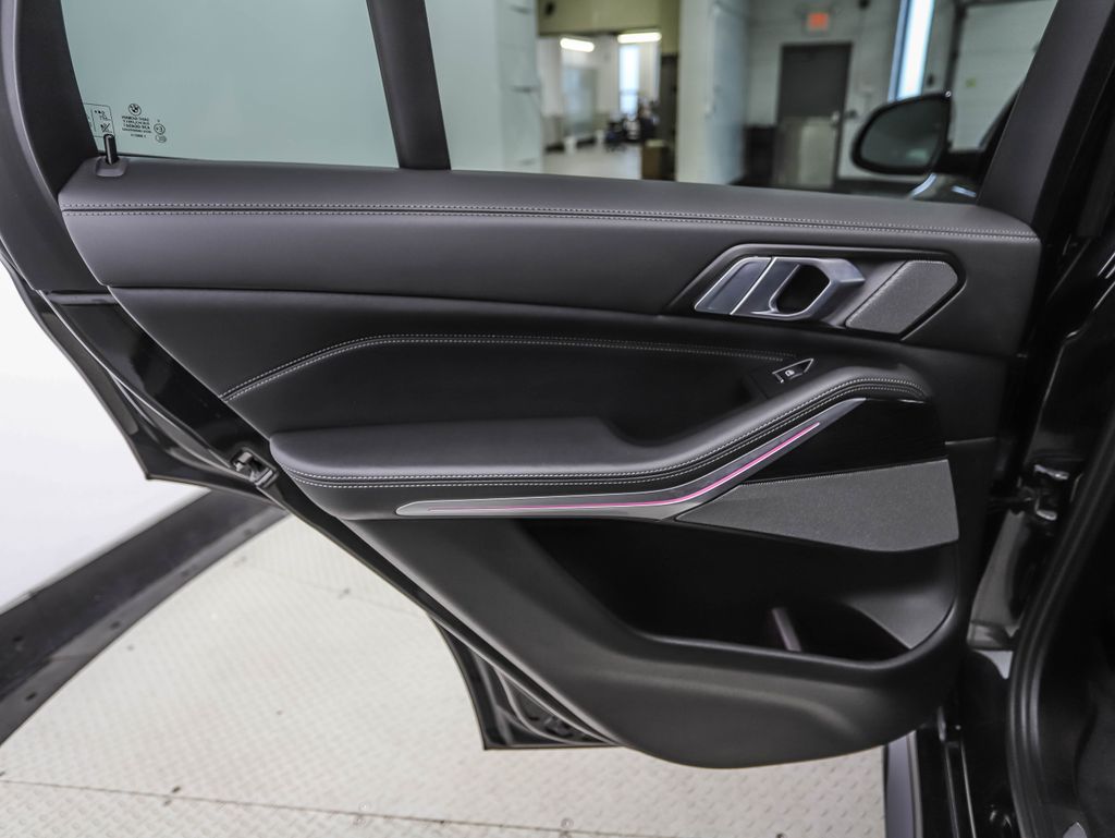 Thumbnail: 2024 BMW X5 - 20