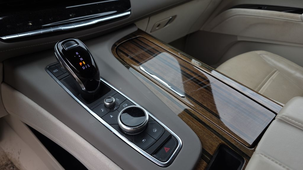 2023 Cadillac Escalade ESV