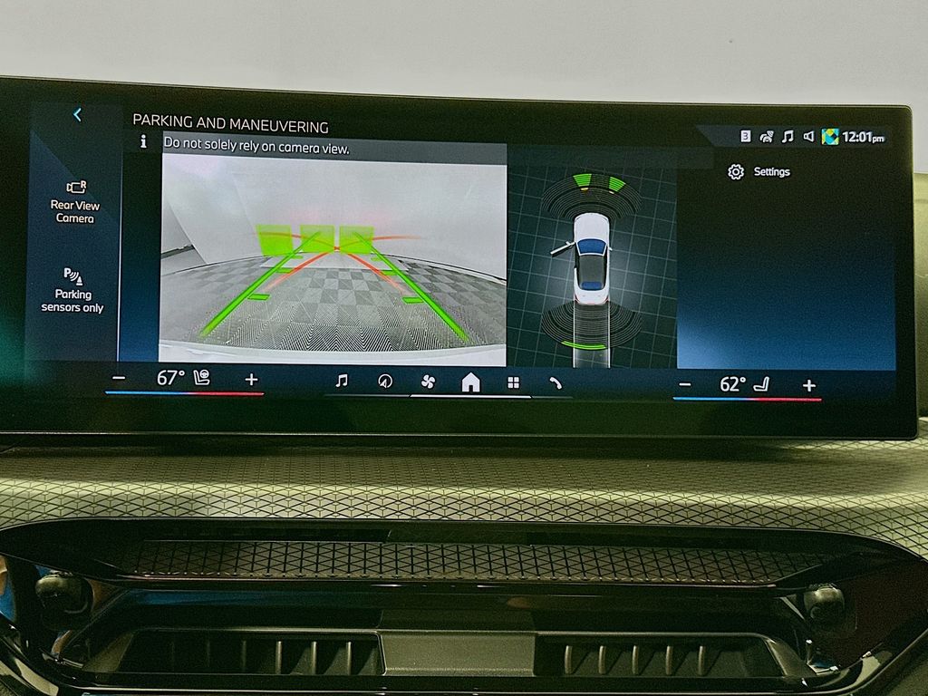 Thumbnail: 2025 BMW 4 Series - 14