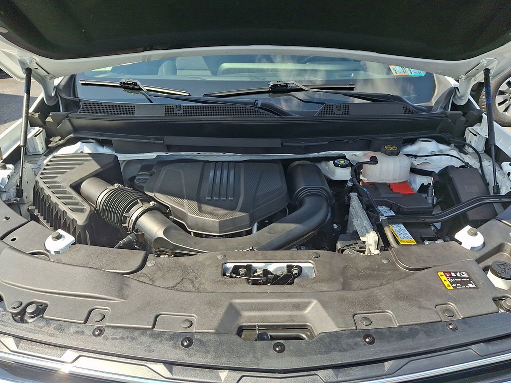 2024 Chevrolet Traverse LT White at Carlisle Cadillac Buick GMC