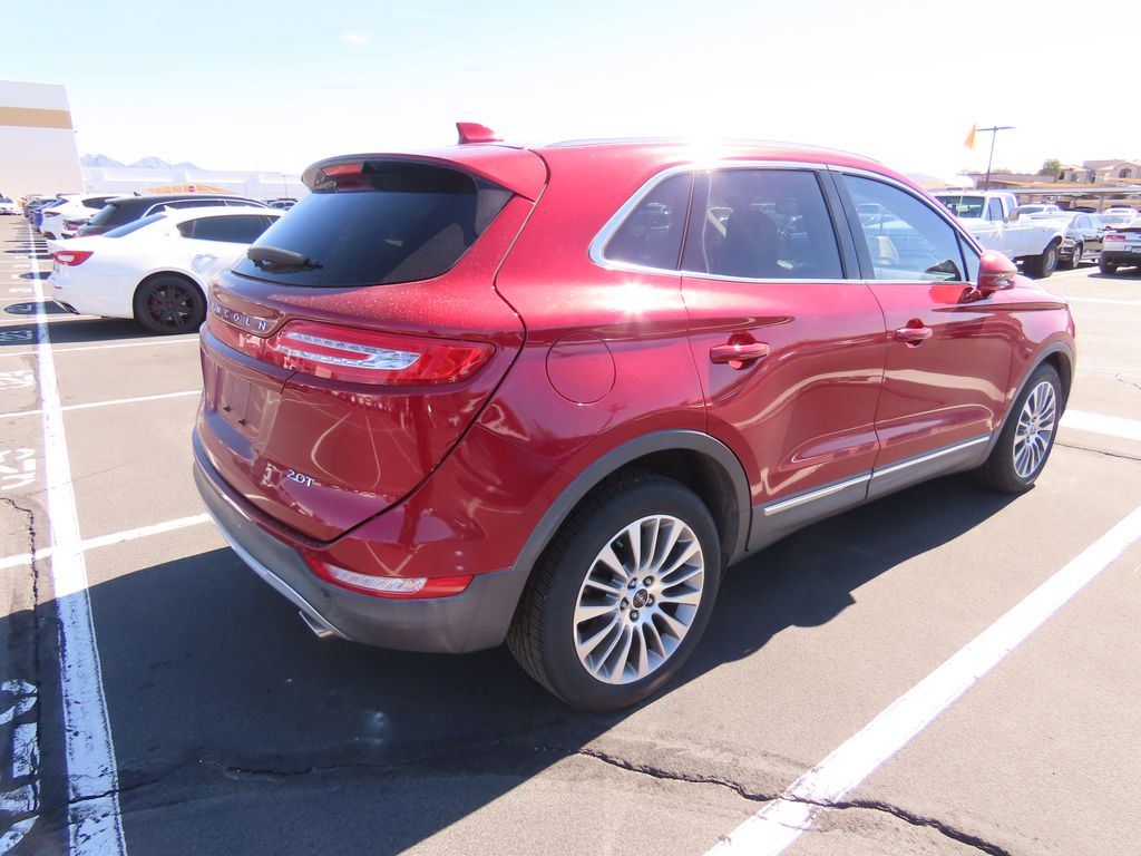 Thumbnail: 2017 Lincoln MKC - 3