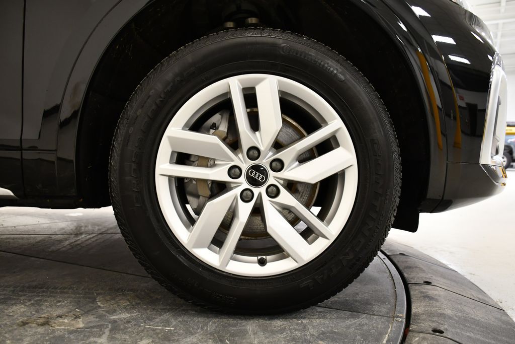 Thumbnail: 2023 Audi Q5 - 17